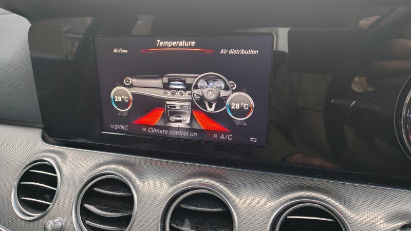 E220d Stockport Car Sales (30)